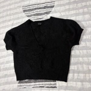 Theory Black Short Sleeve V-Neck Crop Top